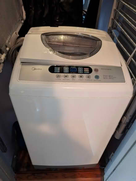 Photo of free Portable clothes washer, leaks (New York) #1