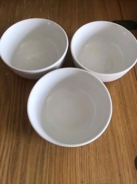 Photo of free 3 Small ish bowls (Cheshunt En8) #1