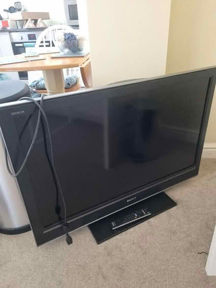 Photo of free Large Sony Bravia tv (Coldean BN1) #1