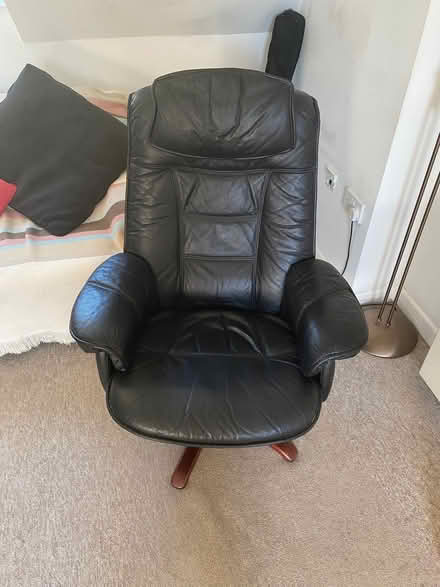 Photo of free Black lounge chair (Dursley GL11) #1