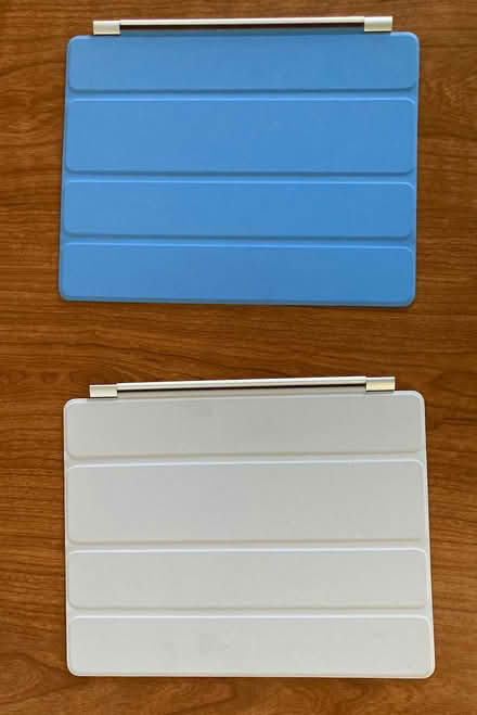 Photo of free Magnetic covers for IPad (Davie 33324) #3