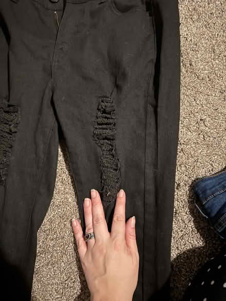 Photo of free Sizes 3-5 skinny jeans (Odenton) #4
