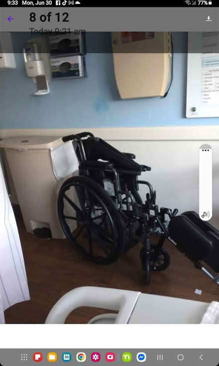 Photo of free new wheelchair (North Miami Beach) #1