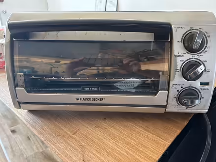 Photo of free Toaster oven (SW DC) #1