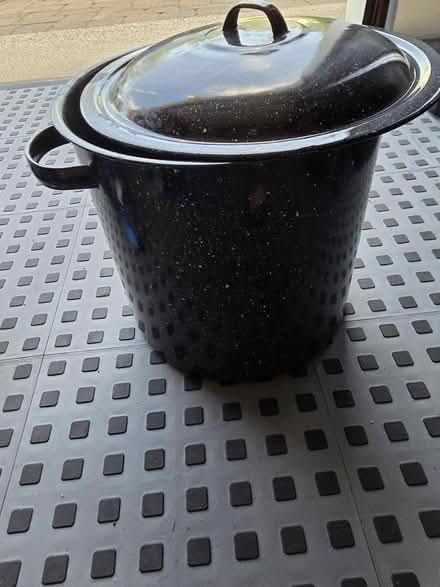 Photo of free Enamel stock pot (Port Monmouth) #1