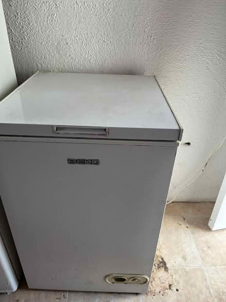 Photo of free Box freezer and electric cooker (Kilkenny) #3
