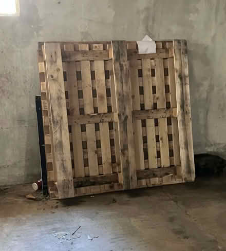Photo of free Pallet (Kingston Gate KT2) #1