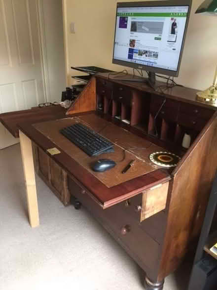 Photo of free Large bureau (Upperthorpe S6) #3