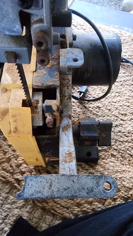 Photo of free Band saw (Maple Leaf) #3
