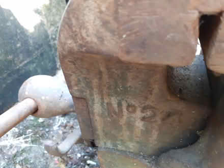 Photo of free VERY heavy Record No 24 bench vice. (Welwyn AL6) #2