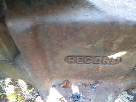 Photo of free VERY heavy Record No 24 bench vice. (Welwyn AL6) #3