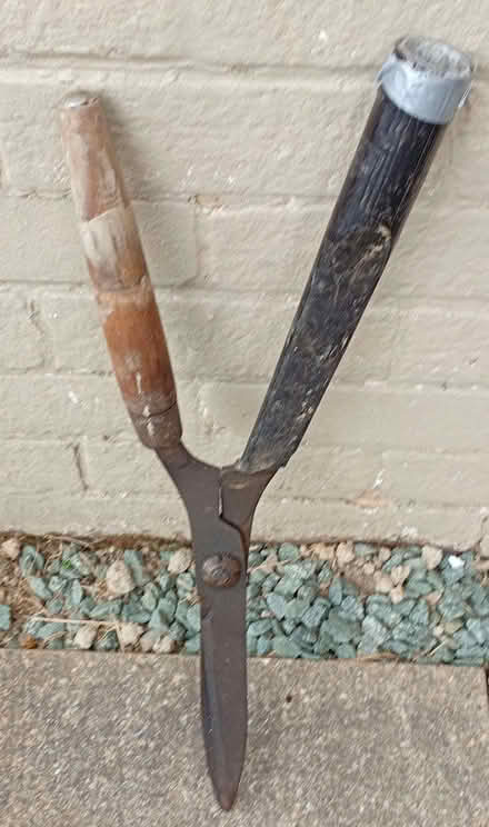 Photo of free Garden Shears with one substitute handle (Harlington UB3) #1