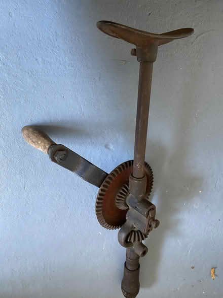 Photo of free Vintage Brace & Hand Chest/Shoulder Drill (Ness CH64) #4
