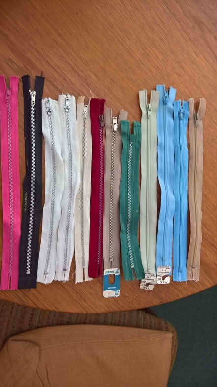 Photo of free Zips (Hulham EX8) #1