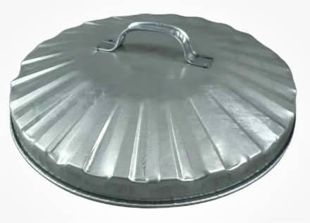 Photo of Metal dustbin lid (Kings Heath B14) #1