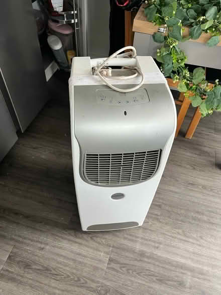 Photo of free NON WORKING AC unit (Heywood OL10) #2