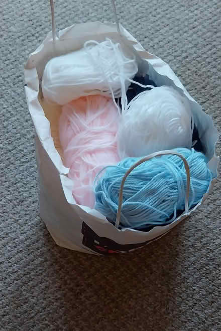 Photo of free Knitting yarn (Bedhampton PO9) #1