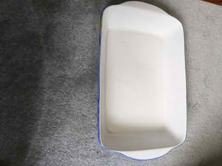 Photo of free Baking dish (Shepherds Bush W12) #1