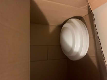 Photo of free 2 Hunter Fans/lites Partly Working (Bethesda, near River Rd/Wilson) #3