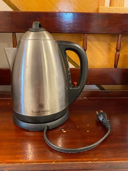 Photo of free Stainless electric kettle (Hurontario & Eglinton) #1