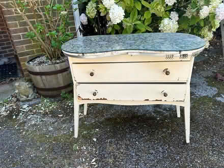 Photo of free Vintage Dressing Table (Seaford BN25) #1