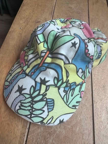 Photo of free X2 children’s caps (Carnforth LA5) #3