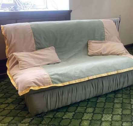 Photo of free Small Settee For Conservatory Or Youth's Bedroom (CT11) #2