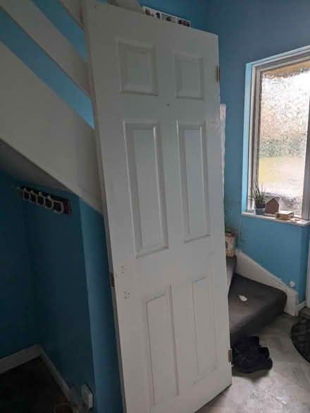 Photo of free 6 panel solid wood door (Lowedges S8) #2
