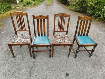 Photo of free 4 x Solid Dining Chairs (Cemmaes SY20) #1