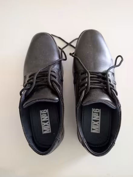 Photo of free children's dress shoes (Hopewell Junction) #1