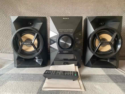 Photo of free Sony Hi Fi (Bradenstoke SN15) #2