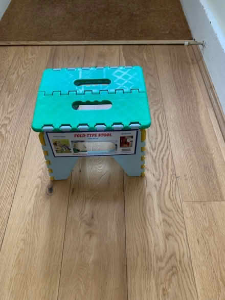Photo of free Fold type stool (Chiswick) #1