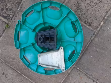 Photo of free Wall mounted Hozelock hose reel (GU51) #2