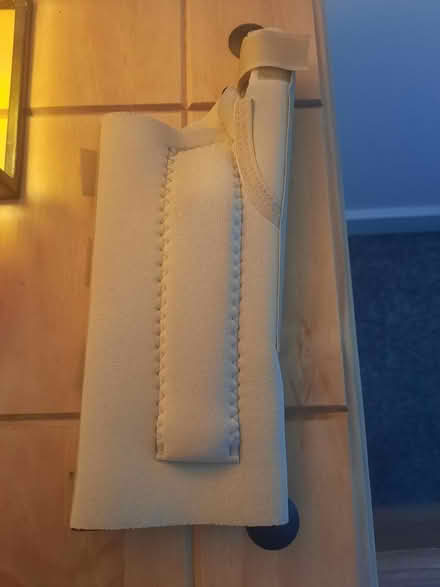 Photo of free Wrist and Thumb Support (HG3) #1