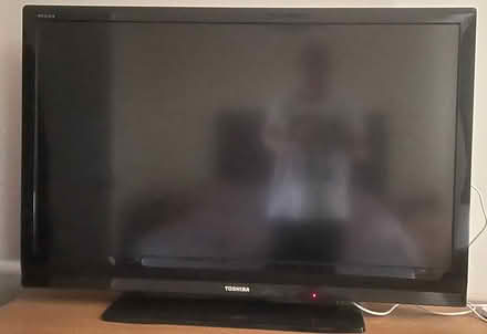 Photo of free Toshiba 42AV635DB (NR18) #1