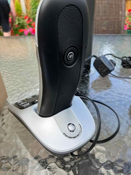 Photo of free BT 4600 answer phone and Handsets (Carshalton) #4