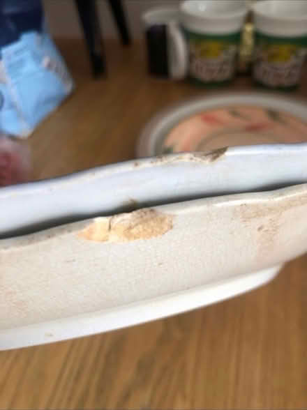 Photo of free BROKEN Plates (Cheshunt En8) #2