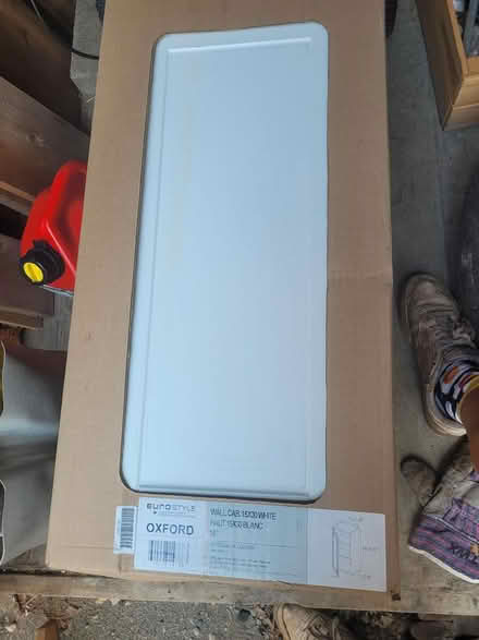 Photo of free White kitchen cabinets (Streetsville area) #1