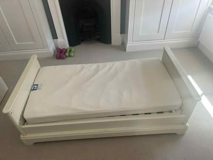 Photo of free 2 in 1 cot bed (SW12) #4