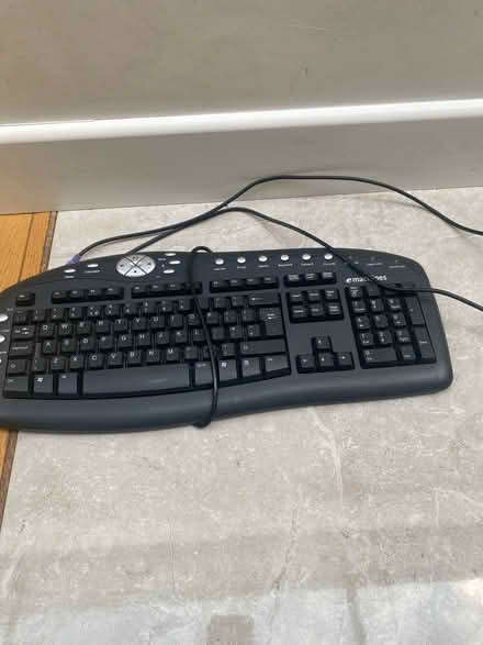 Photo of free Keyboard (Knaphill Woking) #1
