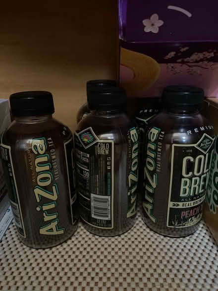 Photo of free Arizona cold brew peach tea (Floral park NY) #1