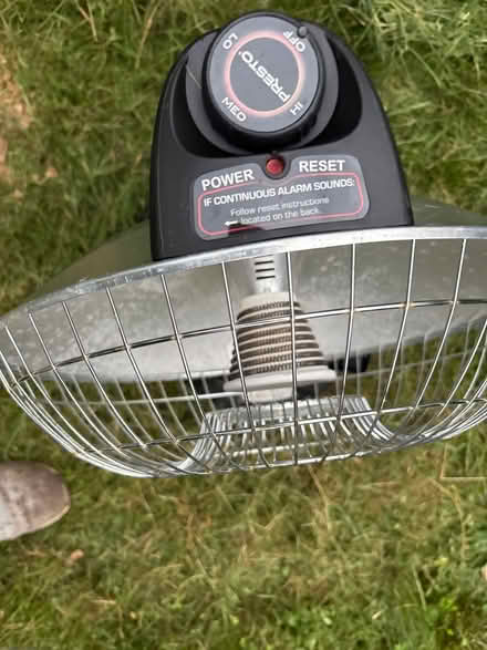 Photo of free Space heater (Woodfield Rd & Airpark) #2