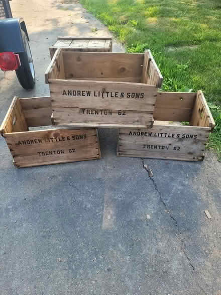 Photo of free 4 apple crates (Streetsville area) #1