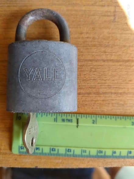 Photo of free Yale padlock with one key (Ingol PR2) #2