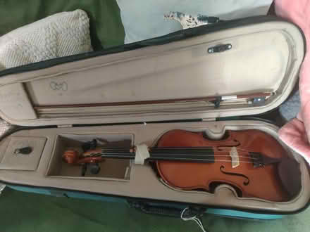 Photo of free Lovely little 3/4 violin (Cutteslowe OX2) #1
