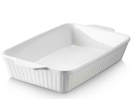 Photo of Ceramic or glass oven dish (L3) #1