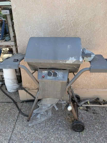 Photo of free Gas BBQ (Claudia Dr.) #1