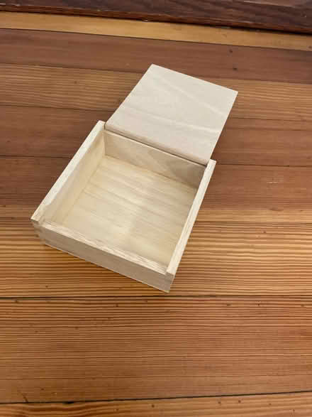 Photo of free small wooden box (Brookline) #2