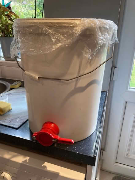 Photo of Settling tank with tap (CH2 Newton) #1