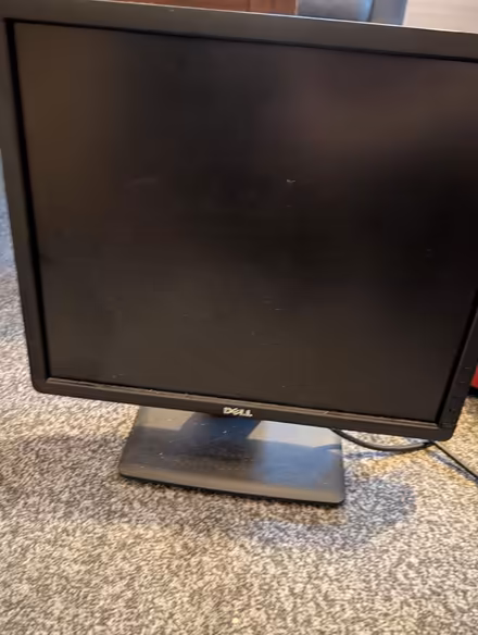 Photo of free Monitor (Chapel Allerton LS7) #1